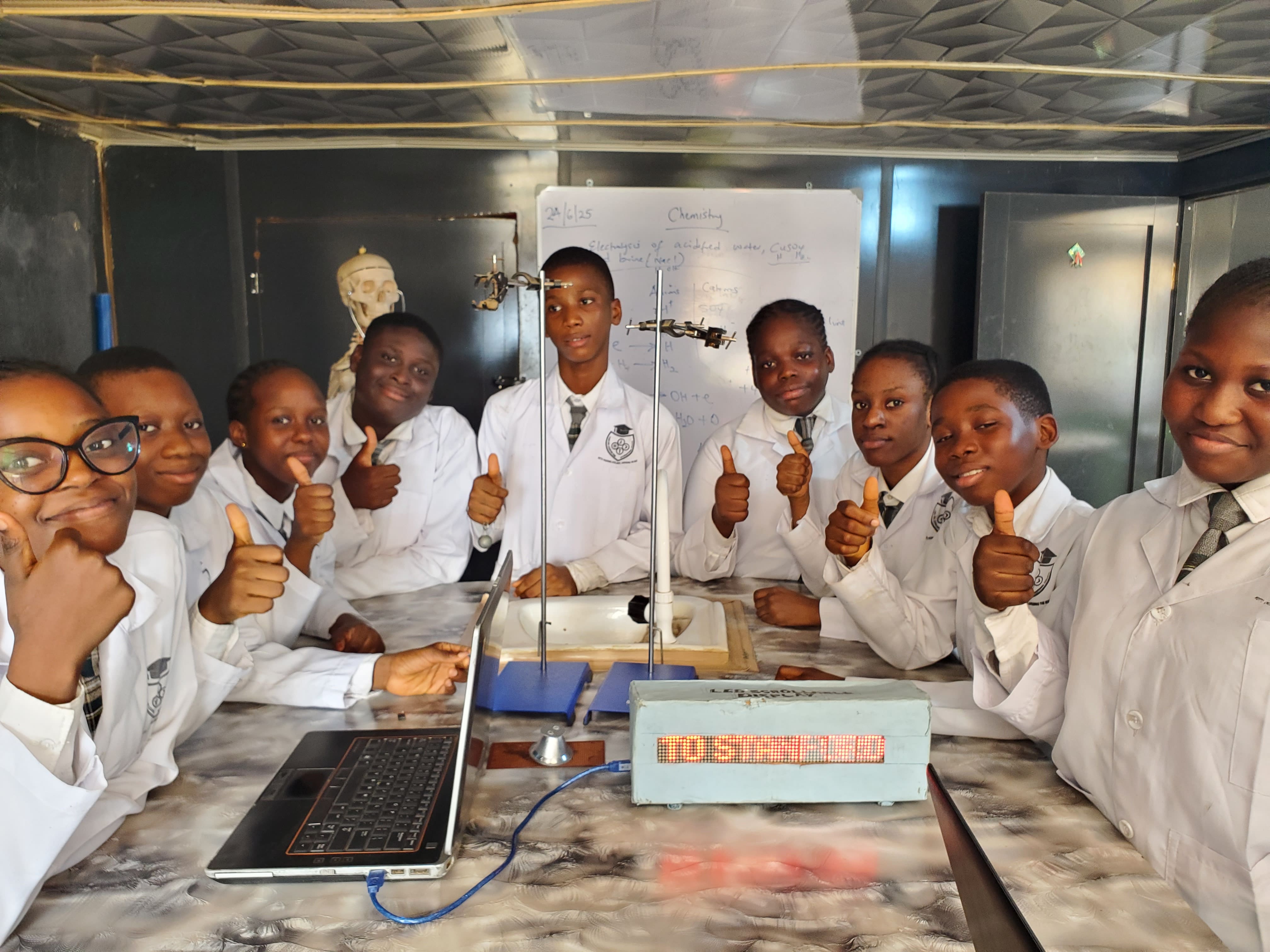 Students exploring science experiments in the Stanford LHIC STEM learning lab