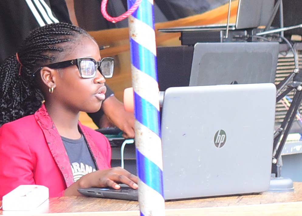  Stanford STEM School student giving a testimonial about coding classes